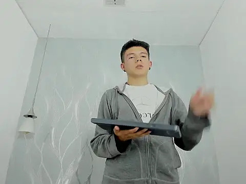 AndyFame1 Adlı Modelin Web Kamerası Şovu