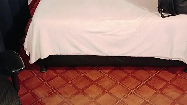 SofiaMante_ Show in webcam