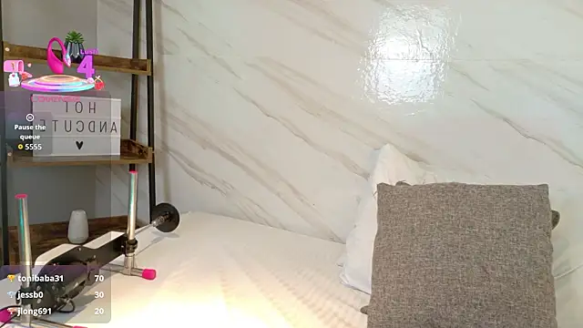 mia_gold_ 在線直播表演