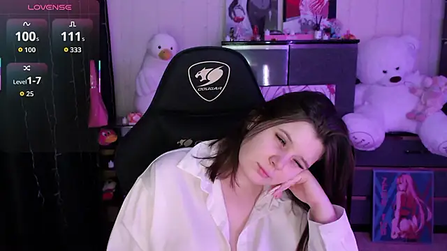 AmyVibess Chat XXX in diretta