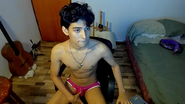 AliottTwink Live XXX Chat