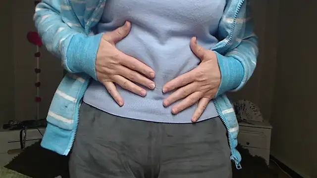 EmiliaGree's Live XXX Chat