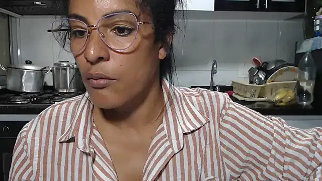 kateleyagrey's Live XXX Chat