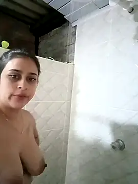 Latina_sexy1's Live XXX Chat