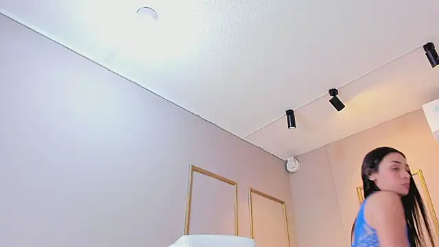 NahimiThompson 라이브 XXX 채팅