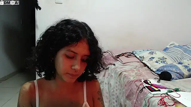 AlinaWoolf_'s Live XXX Chat