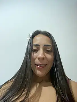 lucioliveira Adlı Modelin Canlı XXX Sohbeti