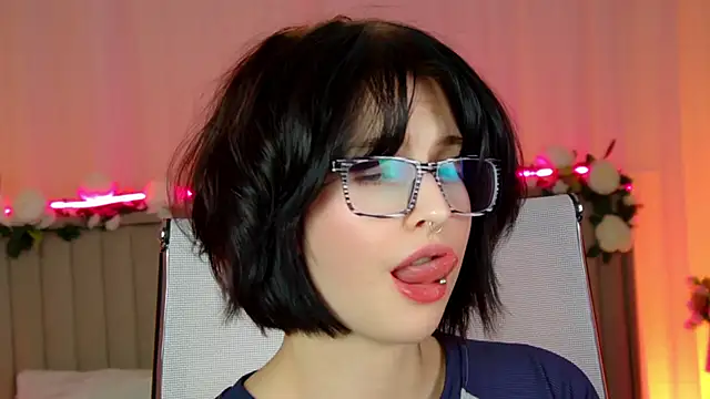 ElenaSomerhalderのライブXXXチャット