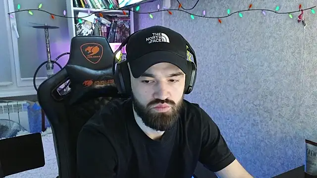 _Mostly_のライブXXXチャット