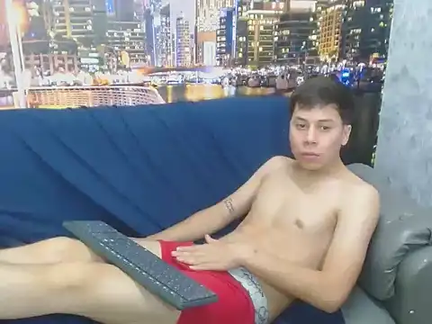 santiago_xxxcol Webcam show