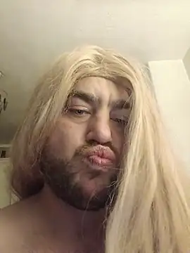 Alicia-Sissy-SmallzのライブXXXチャット