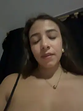 Hall_16's Live XXX Chat