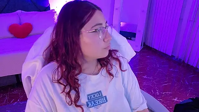 littlee_redn Live XXX chat