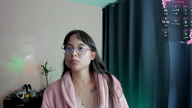 Chat +18 de shantalc3rezo ao vivo