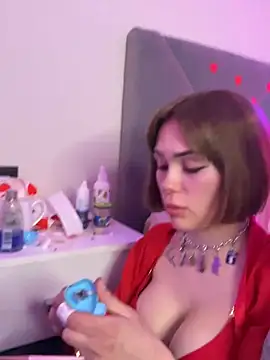 Grotesk_Couplen Webbikameraesitys