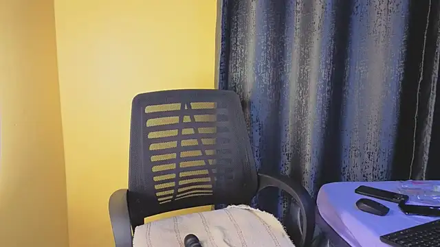 Pretty-sally's Live XXX Chat