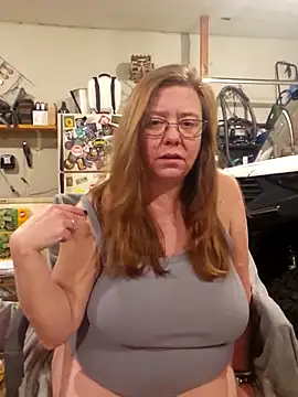 MsShelby40 Live XXX-chat