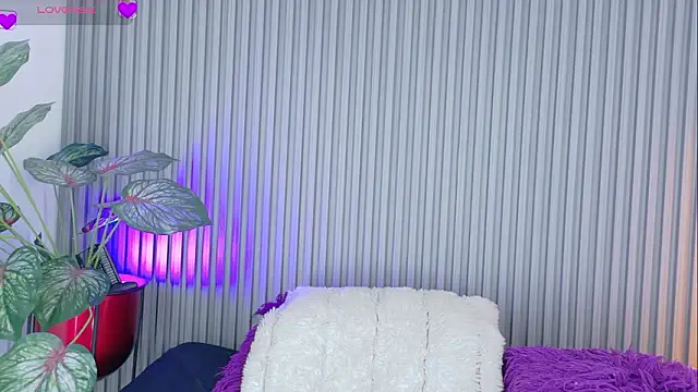 Celeste_Presstigge Chat XXX in diretta