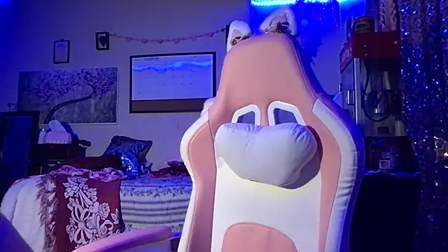 Pokazy przed kamerką – nekowaifuuu