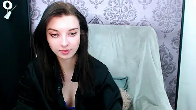 DominantLuna: онлайн-секс-чат