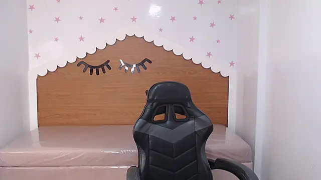 scarlett_percy_t: απευθείας συνομιλία ΧΧΧ