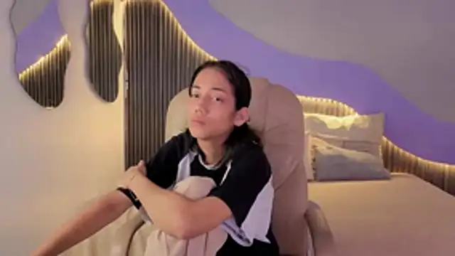 hot_little_bunny Chat XXX in diretta