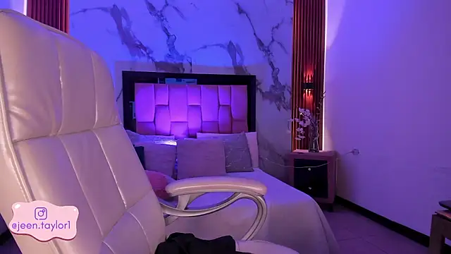 Jeen_Taylor élő XXX-chatje