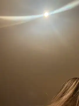 LilyLuck_n Webbikameraesitys