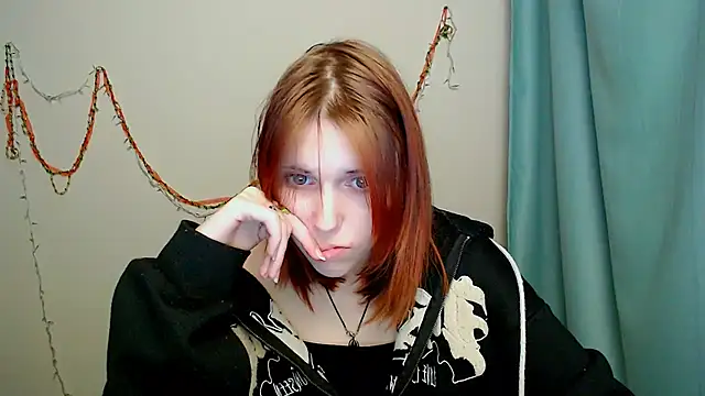 Show modela GuessMe___ na web-kameri