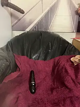 SEXaddictCANDY10: онлайн-секс-чат