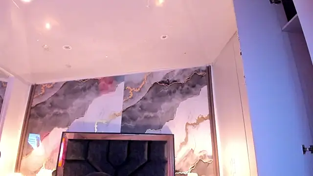 SusanVilla Adlı Modelin Canlı XXX Sohbeti