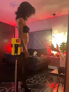 دردشة TweetiePieXXX الجنسية المباشرة