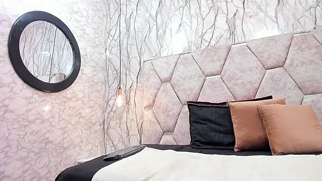 Naughty_Trans_ live XXX chat