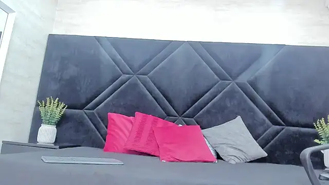 Dantzel_ Live XXX Chat