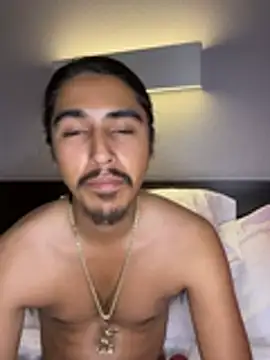 jrrichforever: διαδικτυακό σόου στην κάμερα