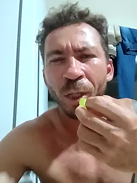 Онлайн чат XXX RobertoLuiz84