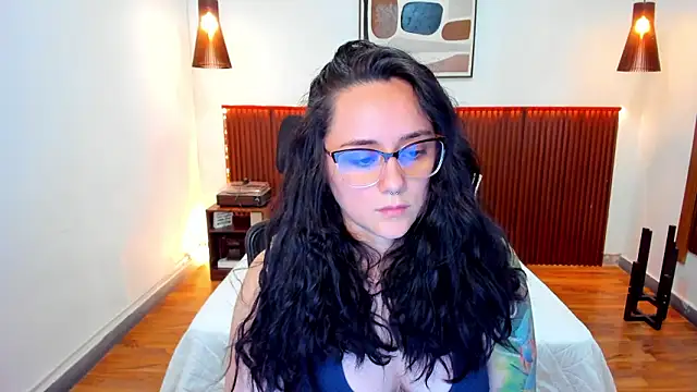 Chat XXX en directo de KatherineBond