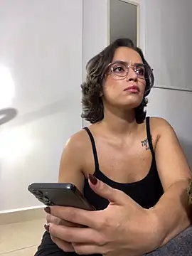 Chatroom XXX en direct de Zhara_110