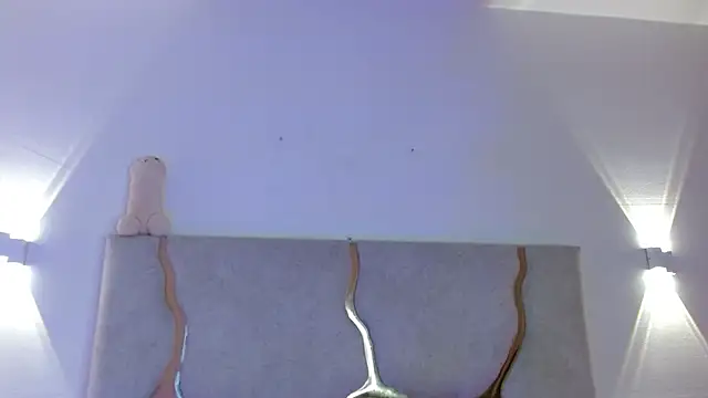 TATTI_TAY: απευθείας συνομιλία ΧΧΧ