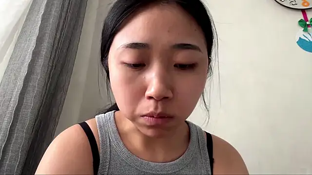 Chatroom XXX en direct de SweetMiaXO