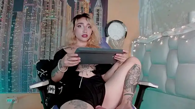 IM_MAYA's Live XXX Chat