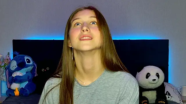 MissEmilyMiller élő XXX-chatje