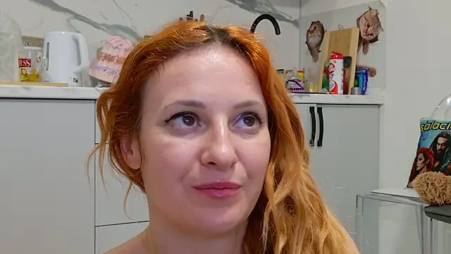 Chat XXX ao vivo de SimaGoldy