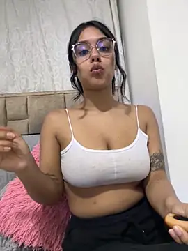 Chat XXX ao vivo de Annivalencia