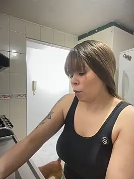 carolina16love webcam show