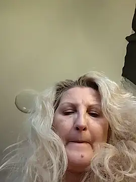 Divineblond – Live XXX-chat