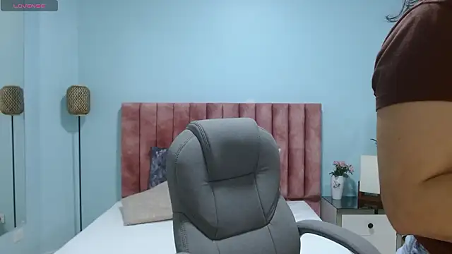 sophia_hadid Live XXX Chat