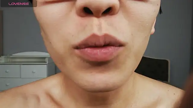 KaiChickenのライブXXXチャット