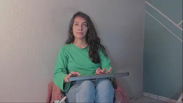 Lucy-Bluesea Live XXX Chat