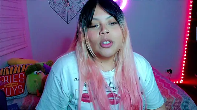 Онлайн чат XXX EllieMoonX